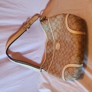 Coach Peyton Signature Convertible Hobo Shoulder Bag